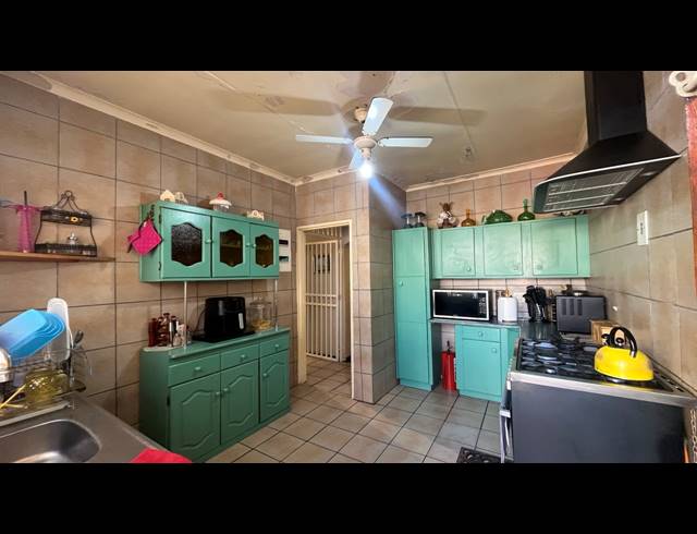 3 BEDROOM HOUSE FOR SALE IN BRACKENDOWNS